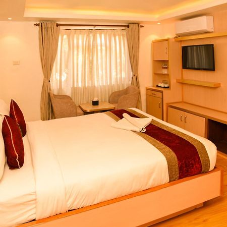 Hotel Elegant Kathmandu Inn Екстер'єр фото