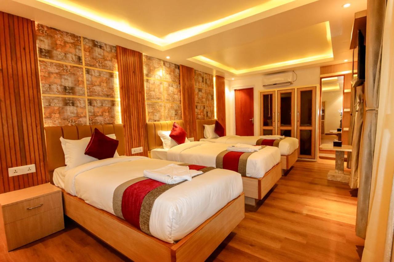 Hotel Elegant Kathmandu Inn Екстер'єр фото