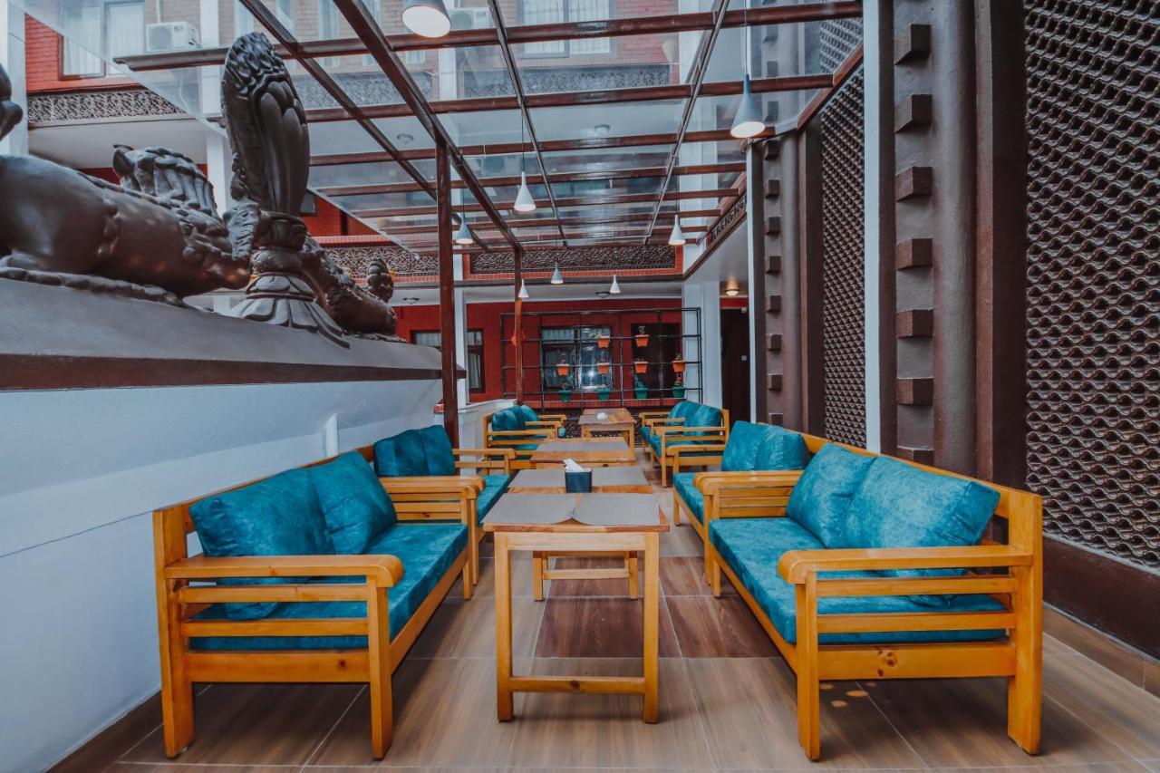 Hotel Elegant Kathmandu Inn Екстер'єр фото