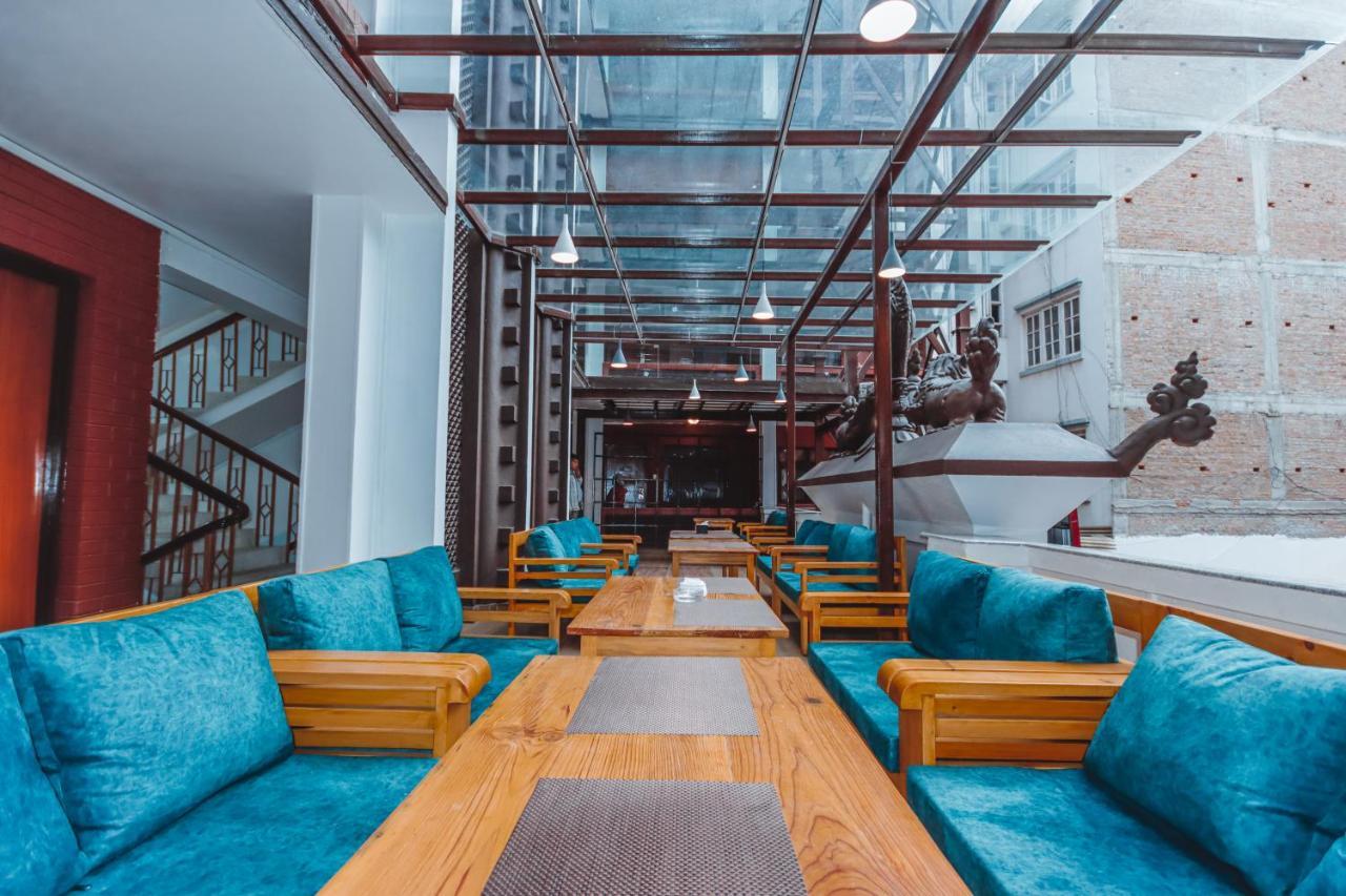 Hotel Elegant Kathmandu Inn Екстер'єр фото
