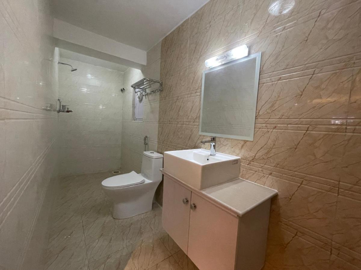 Hotel Elegant Kathmandu Inn Екстер'єр фото