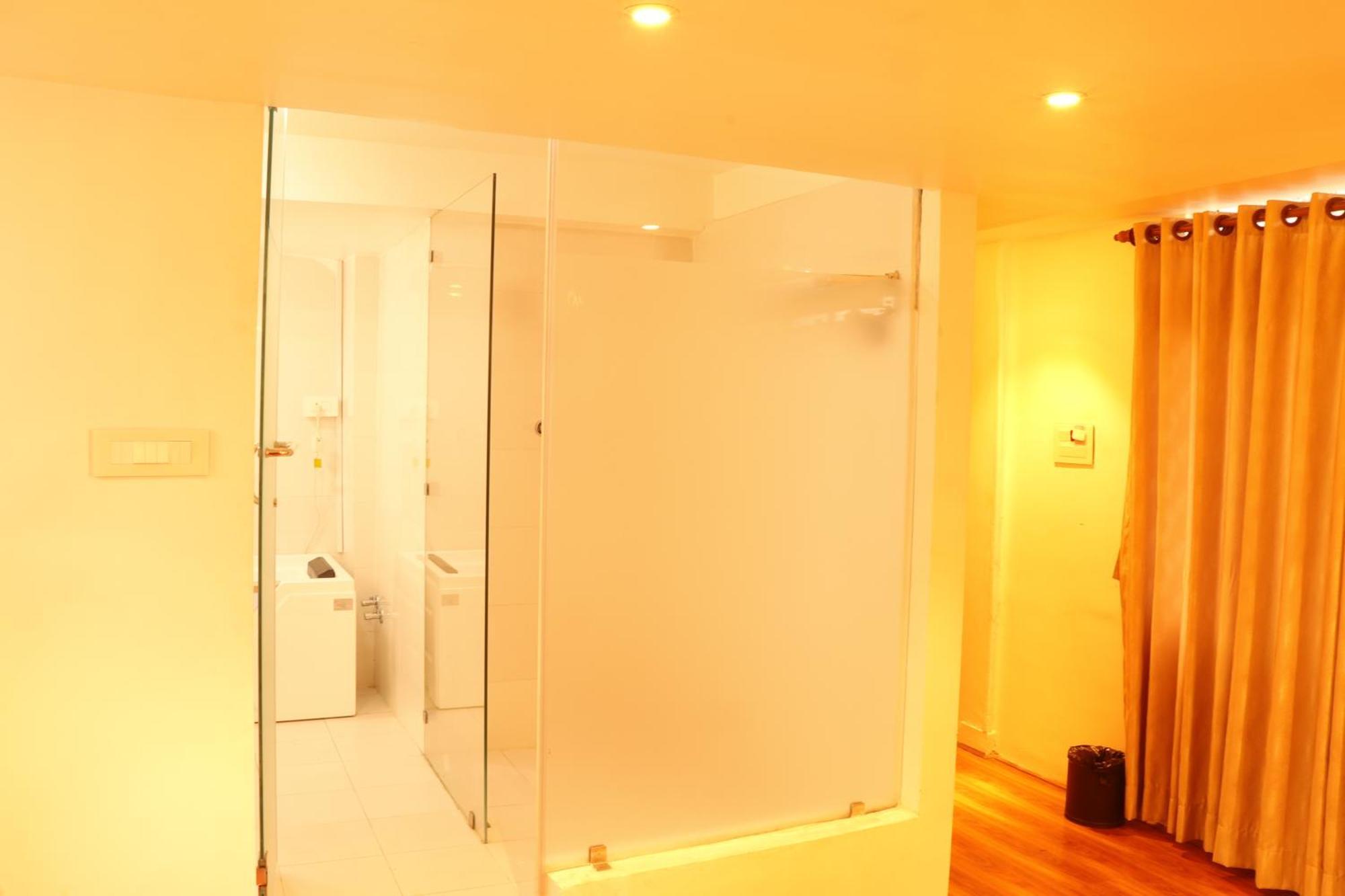 Hotel Elegant Kathmandu Inn Екстер'єр фото