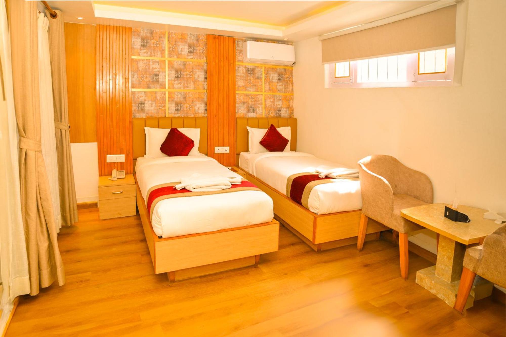 Hotel Elegant Kathmandu Inn Екстер'єр фото