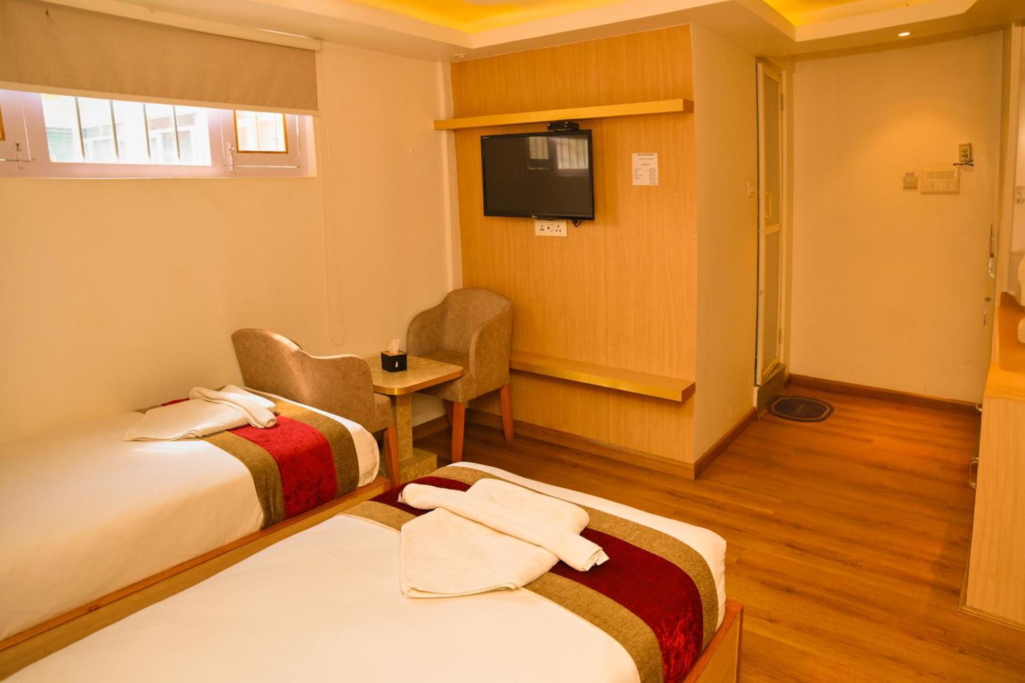 Hotel Elegant Kathmandu Inn Екстер'єр фото