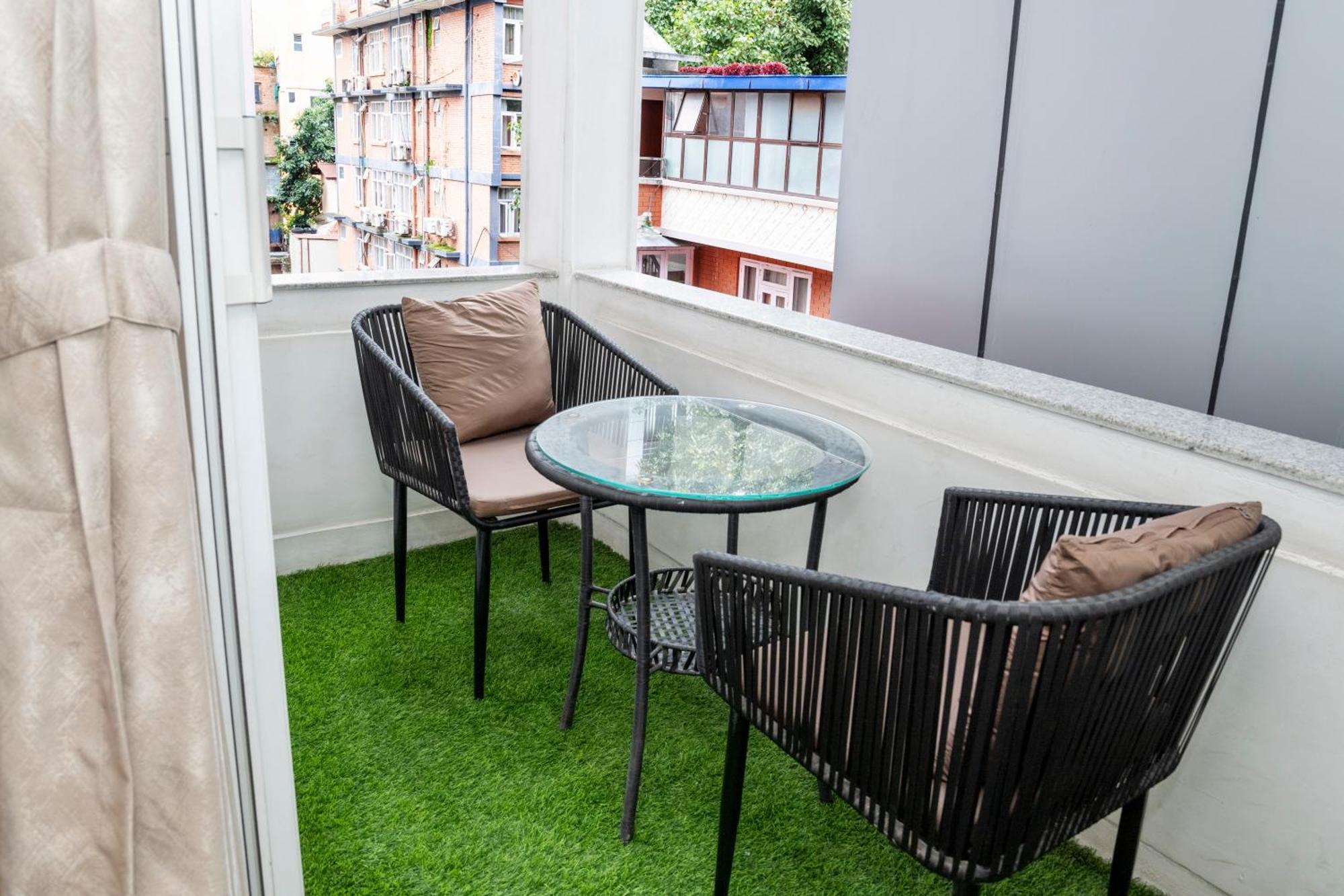 Hotel Elegant Kathmandu Inn Екстер'єр фото