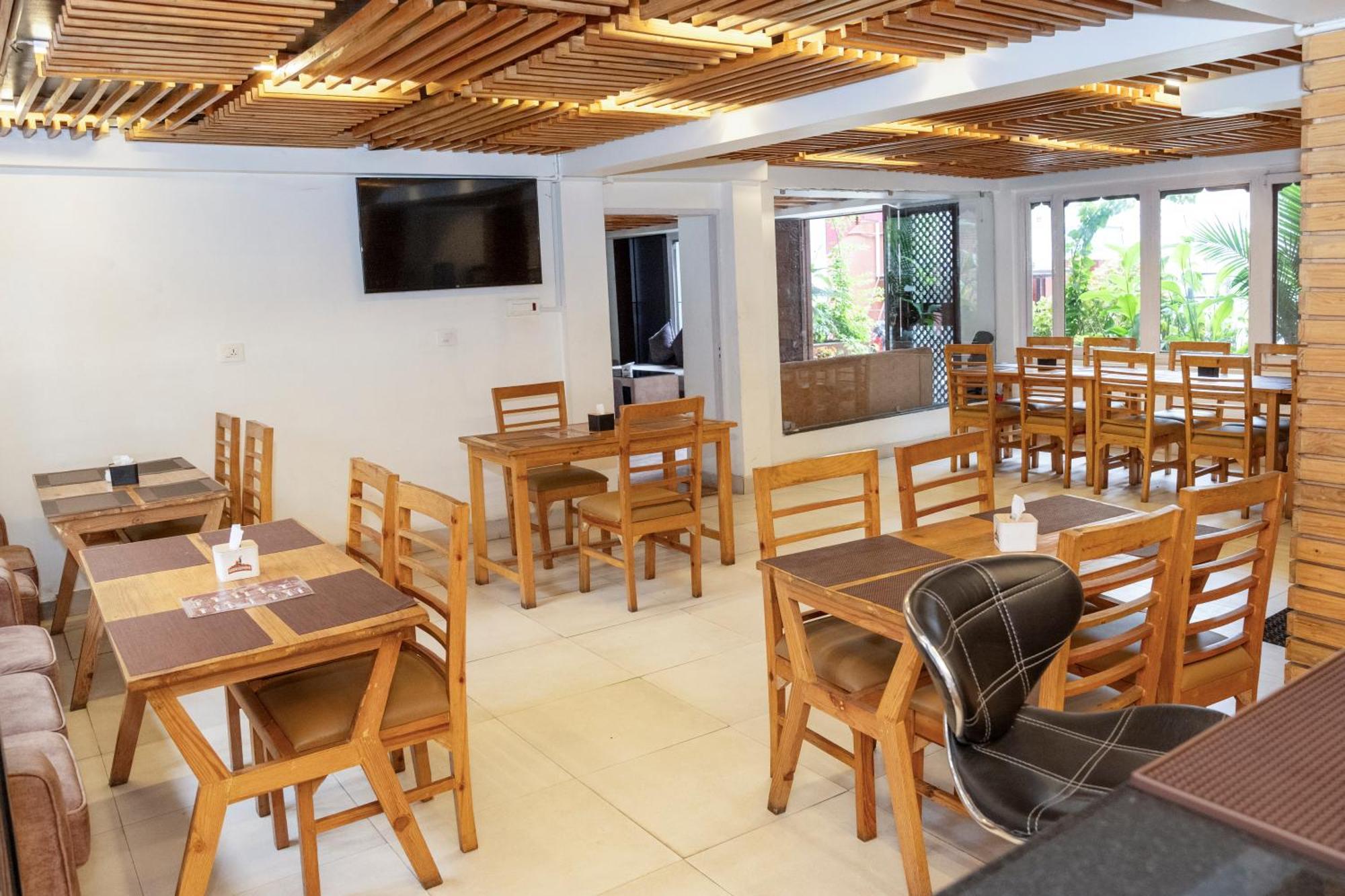 Hotel Elegant Kathmandu Inn Екстер'єр фото