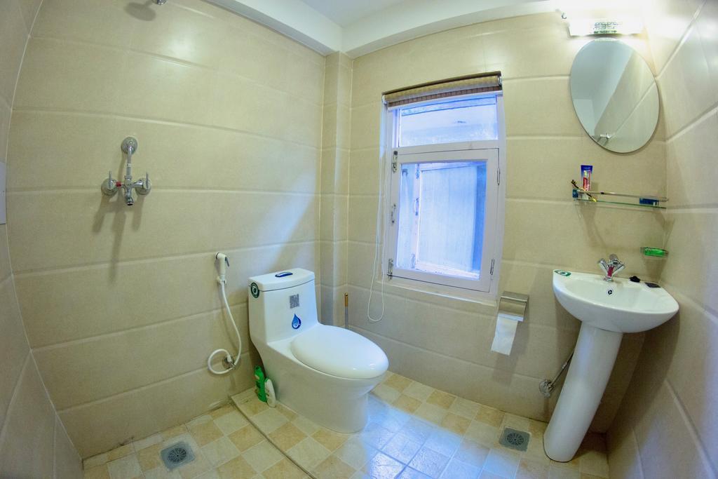 Hotel Elegant Kathmandu Inn Екстер'єр фото